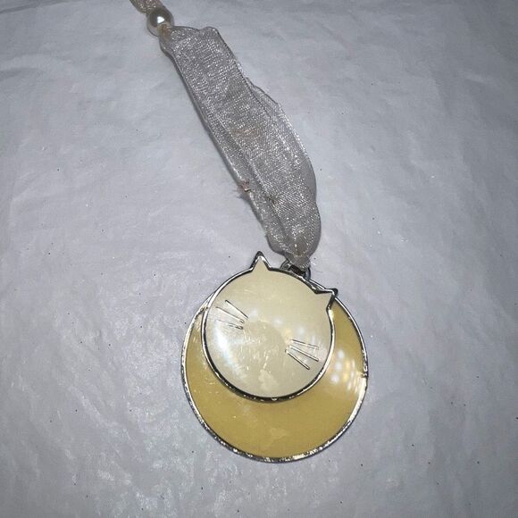 Fancy Feast by Purina 2012 Christmas Collector Ornament - Picture 3 of 6